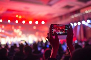 怎样使用OpenAI举行广告内容审查和筛。。。。。。。。？？？